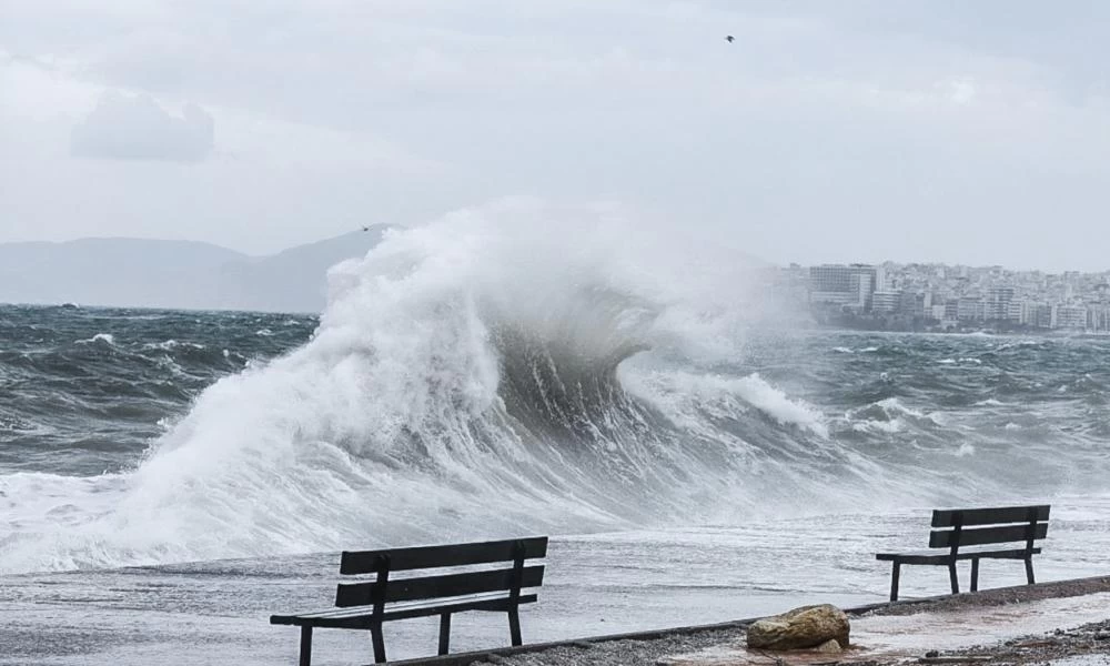 Καιρός σήμερα: Ισχυροί άνεμοι στο Αιγαίο – Που θα χρειαστούμε ομπρέλα